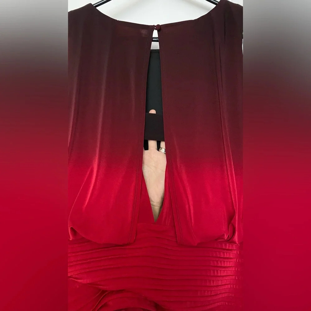 NWOT Xscape Red Black Ombré Blouson Top Ribbed Bottom Size 8 - Picture 10 of 13